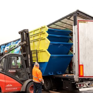 Przewóz kontenerów - poradnik o tym, jak i czym przetransportować kontener